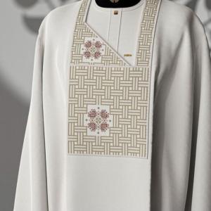 White agbada 3 quarter sleeve hand